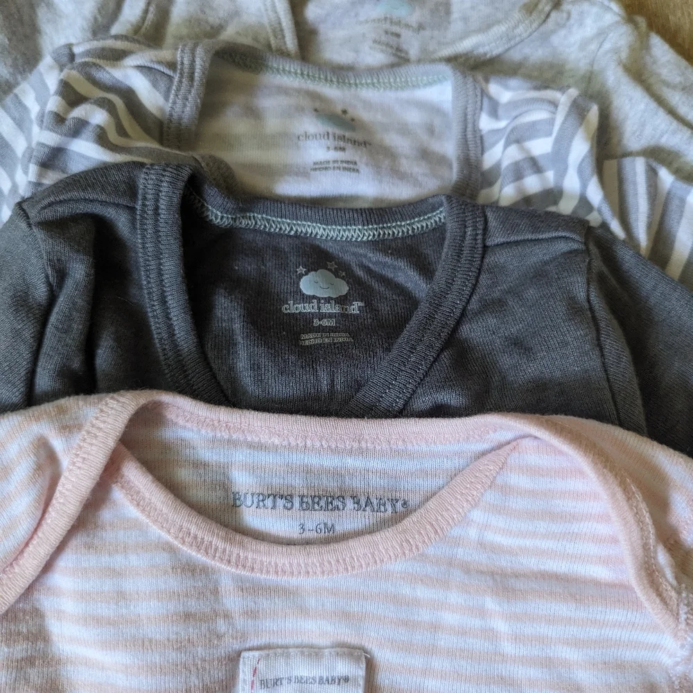 17 Piece Baby Girl Clothing Bundle 3-6 Months - Picture 3 of 16